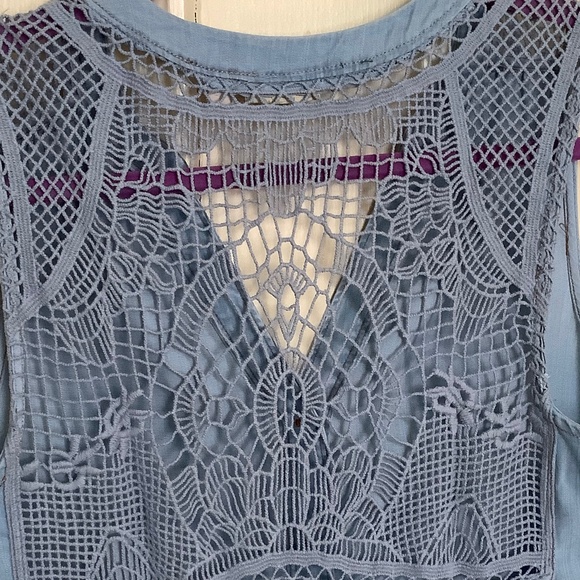 Holding Horses Top Sz 8 - Picture 4 of 4